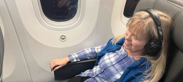 How to Beat Jet Lag on International Flights