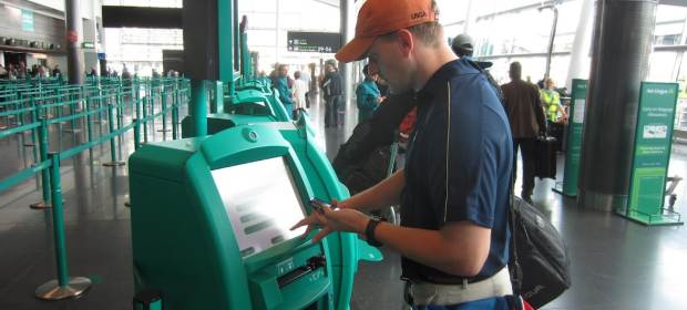 9 Things to Not Bring on a Plane