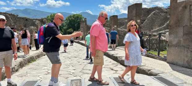 Unpack Once in Italy: 14 Nights in Seaside Sperlonga, Plus Rome, Pompeii & Ponza